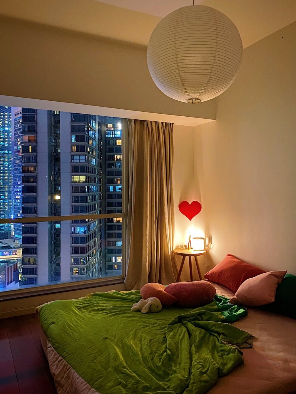 夜晚的小家也太美好啦～ · 趁小满睡着记录一下 不同季节不同温度不