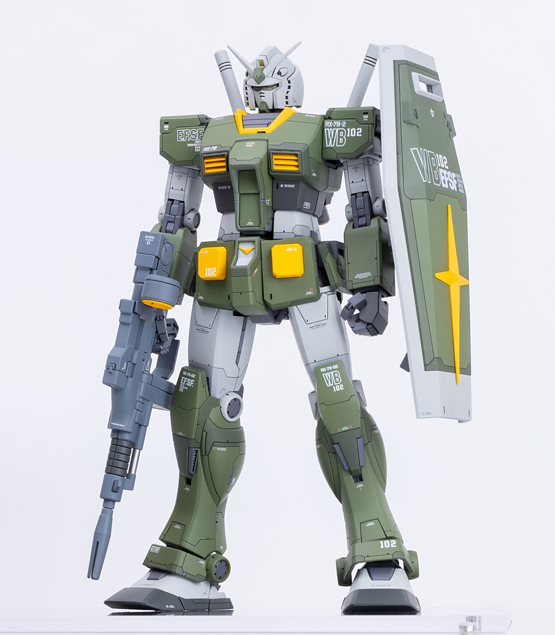 模型欣赏:模型师514studios制作的mg gto 元祖高达,采用了绿色的实战