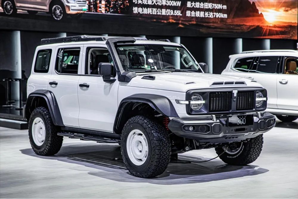 国产硬派越野坦克300,搭载2.0t 8at 四驱,进入马来西亚市场