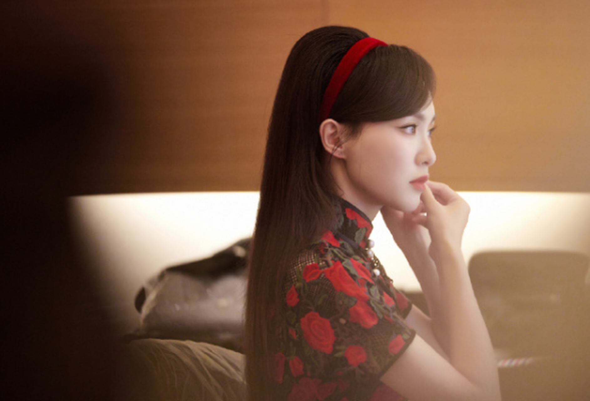 唐嫣的旗袍装,是不是很有感觉?