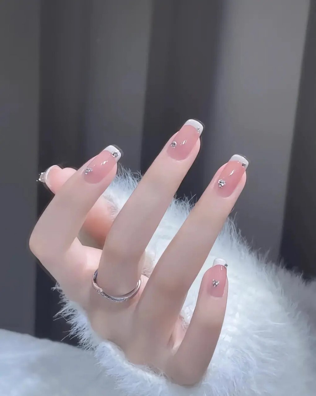 简约美甲合集  949494 每一个细节都散发着简约的魅力,这就是