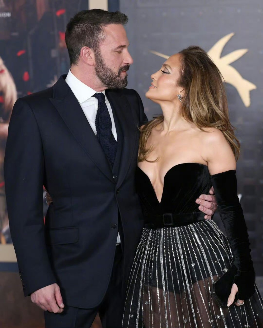 詹妮弗·洛佩兹与丈夫大本在好莱坞秀恩爱,这真是对神仙眷侣.