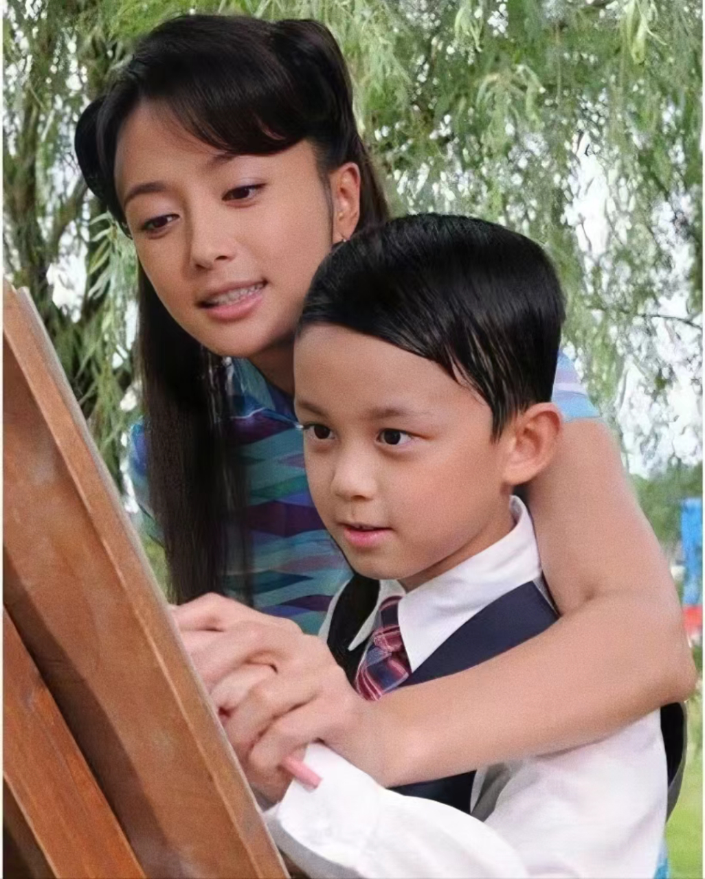 十几年前我是你妈,十几年后电音朵拉 不得不说十几年前秦岚和吴磊演的