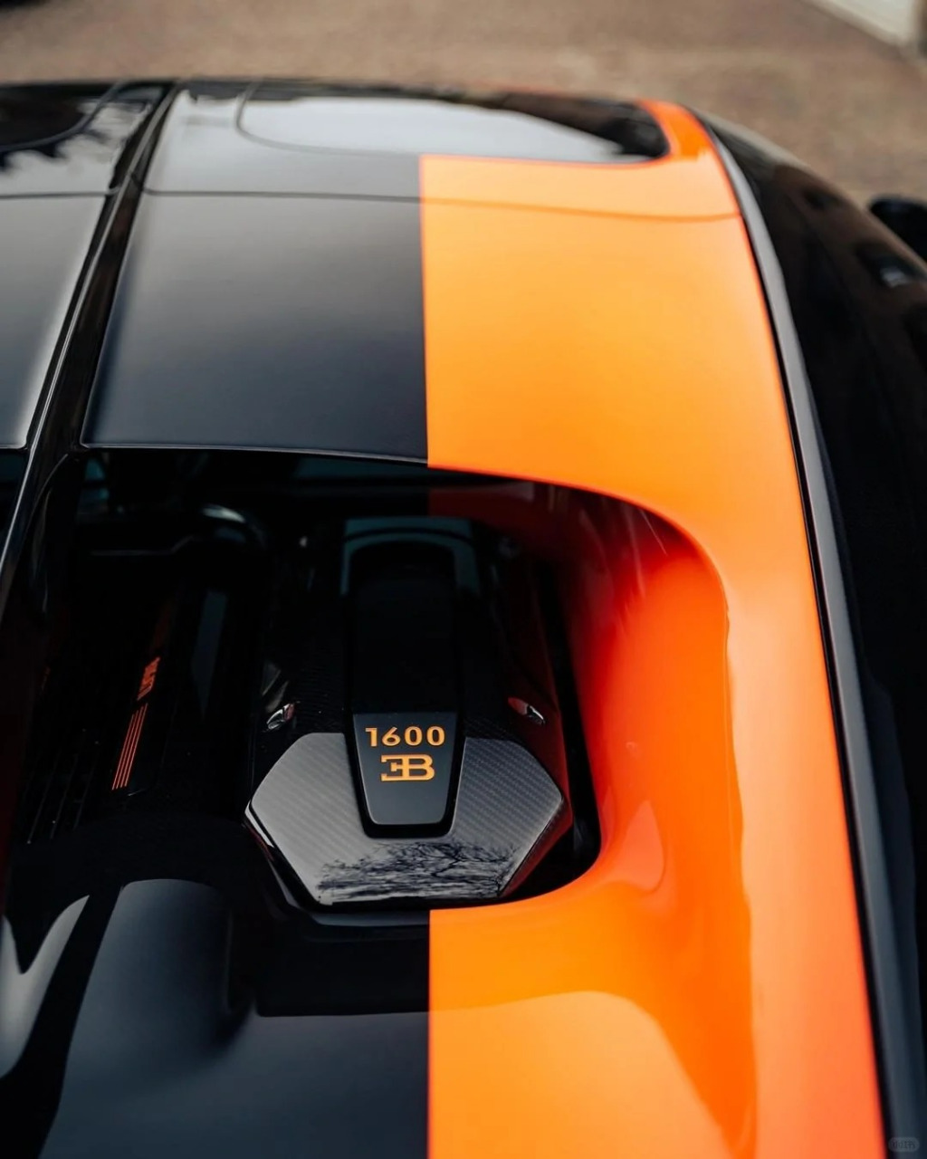 当我第一次看到布加迪chiron的时候,我就被它的设计深深吸引.