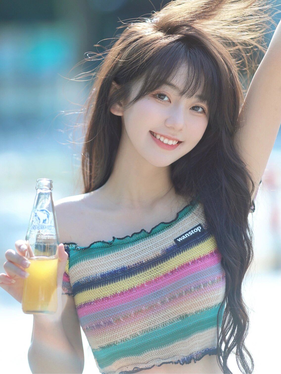 自信的女孩子真的会闪闪发光呀