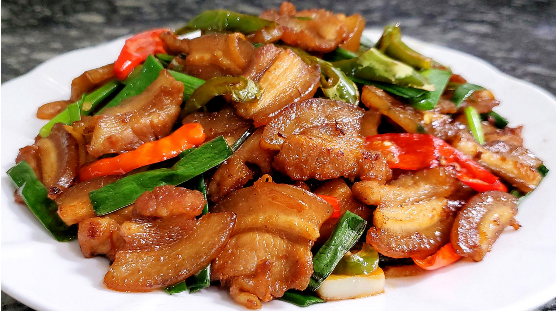 想要品尝经典川菜,又担心外面的不卫生?回锅肉来拯救你的味蕾!