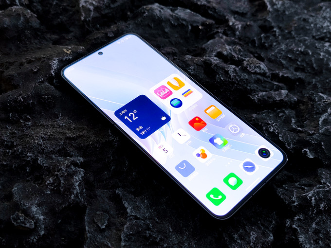 魅族手机价格新低,仅售1993元,2代骁龙8 与144hz高刷新率