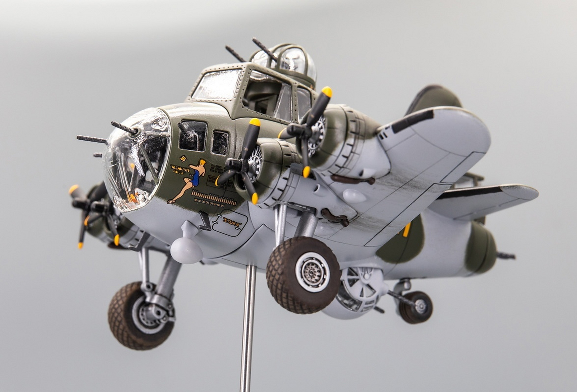 模型欣赏:拓城模型 q版b-17轰炸机,机组成员和专用底座为独立模型