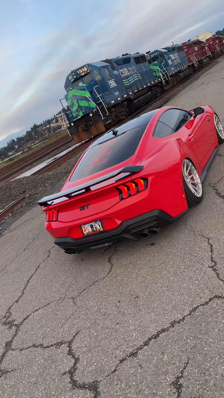 今日车型2024款福特野马你觉得怎么样