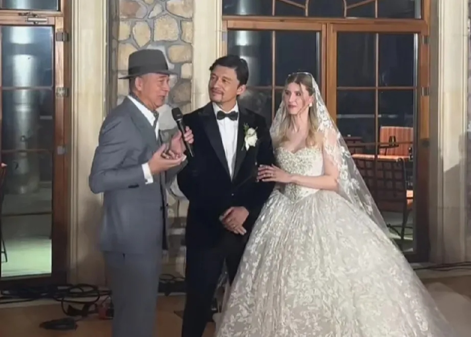 谢辉的前妻佟晨洁也是模特,两个人没有生育子女,与谢辉离婚以后,阂换