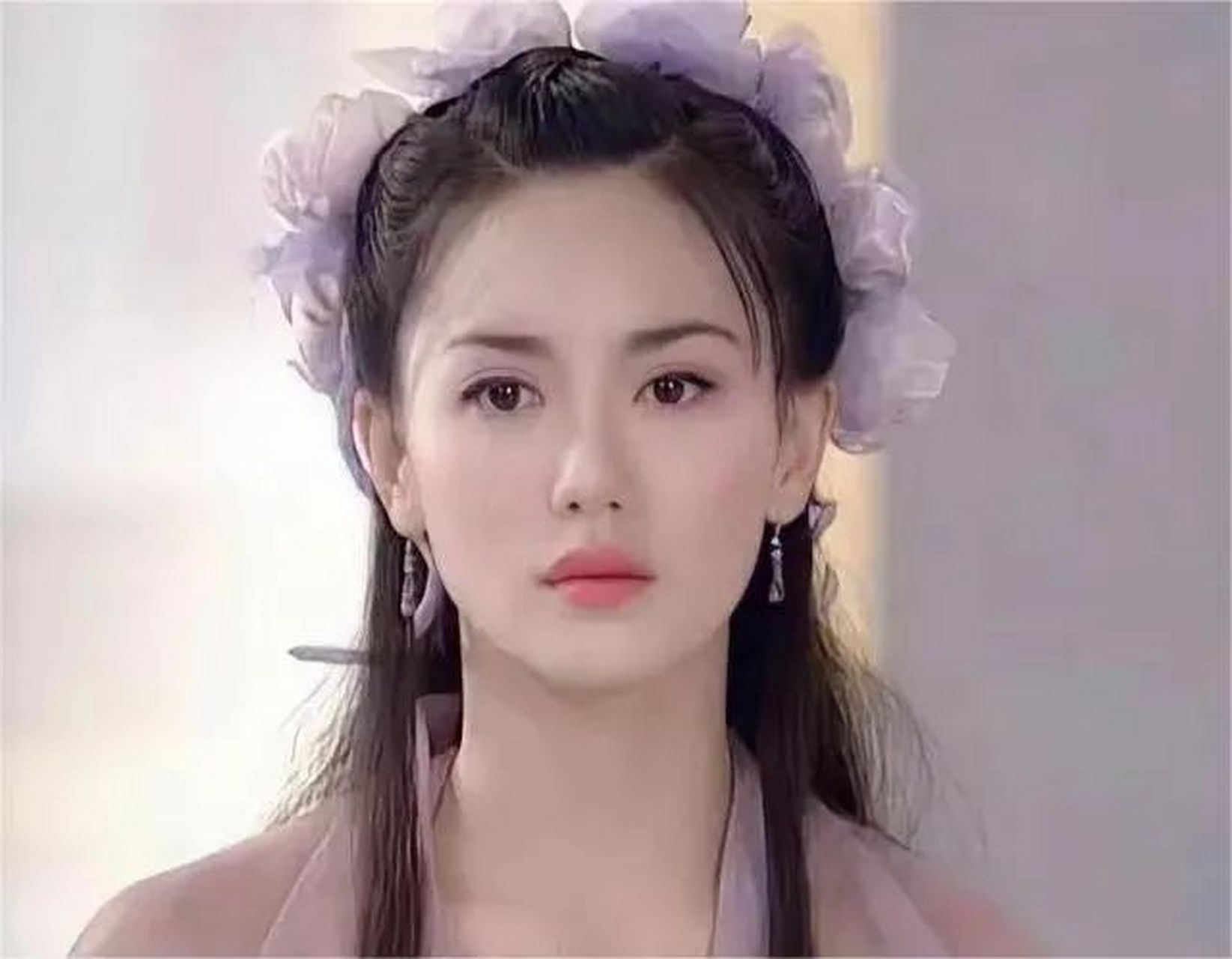 《东游记》中的倾城牡丹仙子,如今步入婚姻殿堂的郭妃丽,虽遭遇质疑与