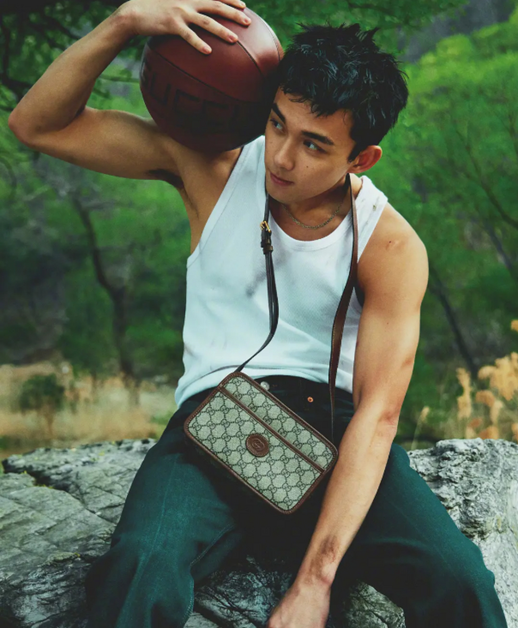 吴磊居然也被《风度》拍了!腿毛旺盛最男人的一面被扒了!