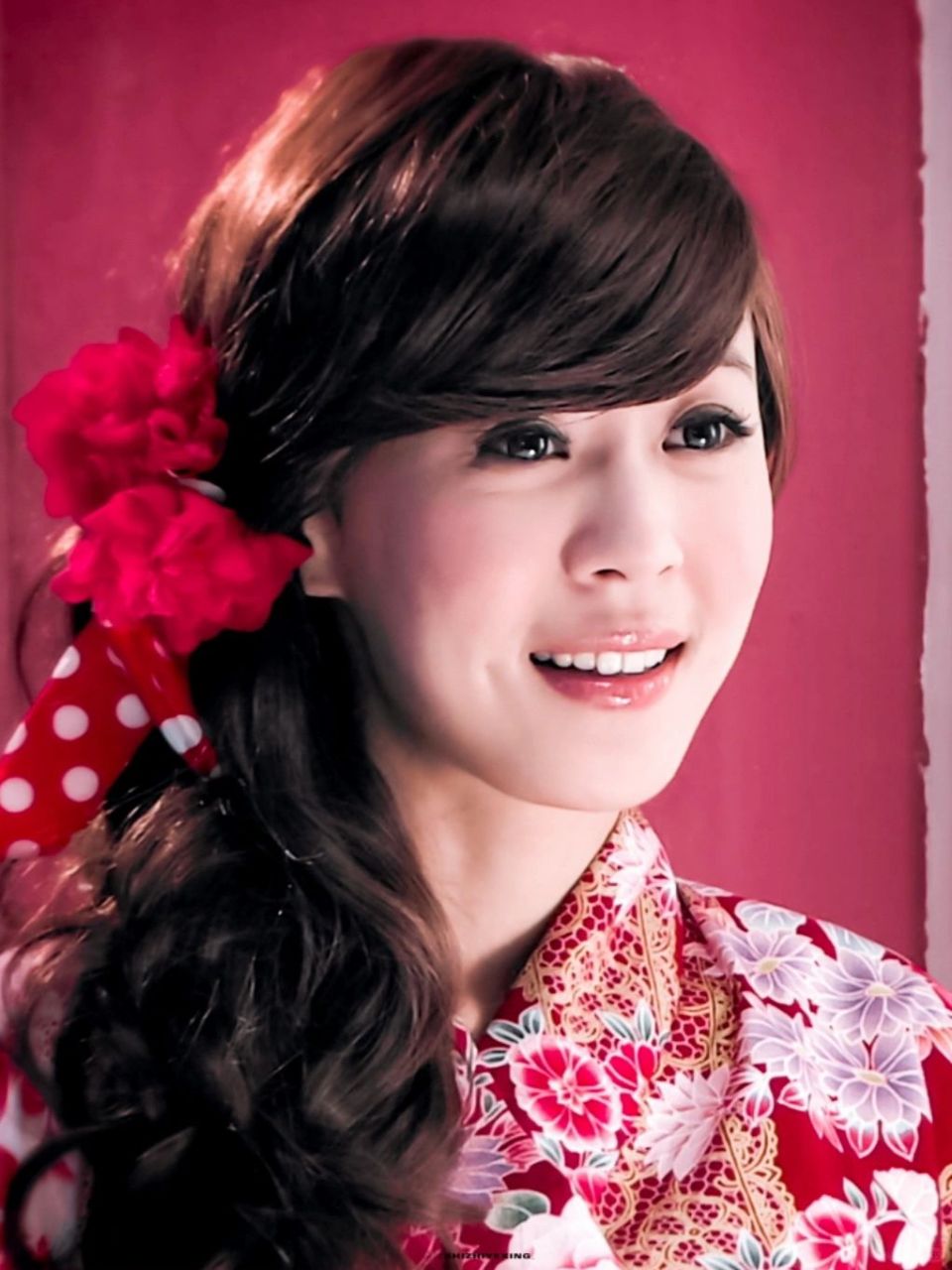 《爱情公寓》里的李金铭:镜头背后的真挚笑容,甜到心里的美嘉!