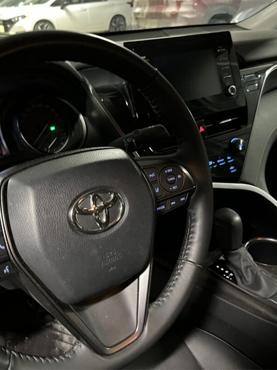 不专业车评 2023款丰田凯美瑞se  亲们,99 最近我手气爆棚,有幸租到