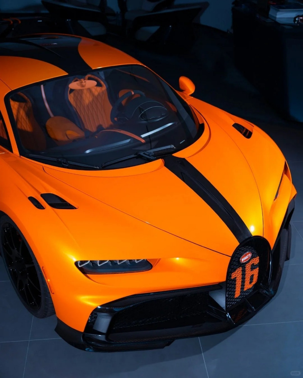 布加迪chiron,这台超跑界的翘楚,让人惊叹不已!