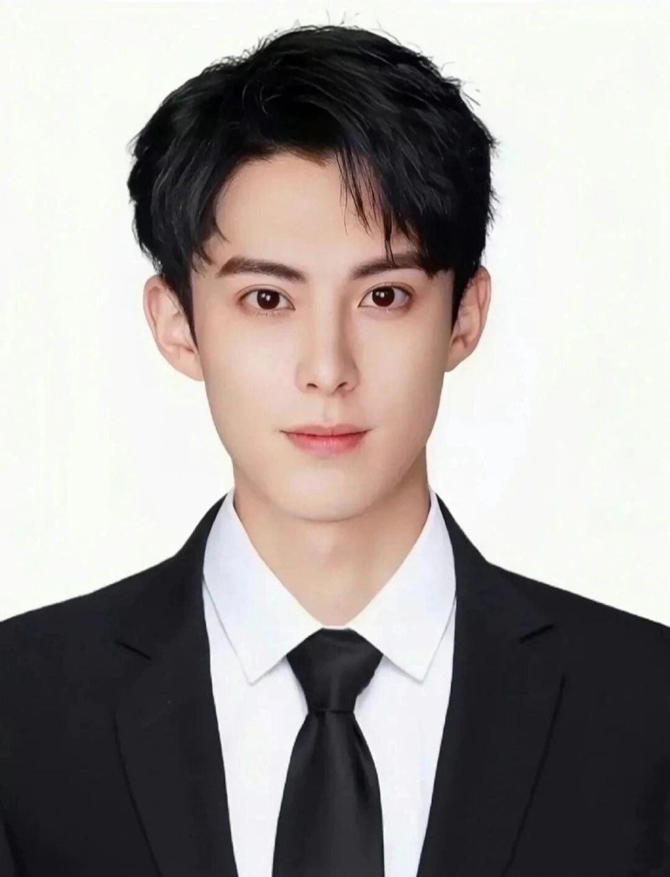 哇塞,今天有眼福了!98 这里竟然有9位当红男星的证件照大集合!