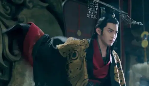 扶苏,被秦始皇苦心栽培的太子,手握三十万重兵为何被假诏书逼死