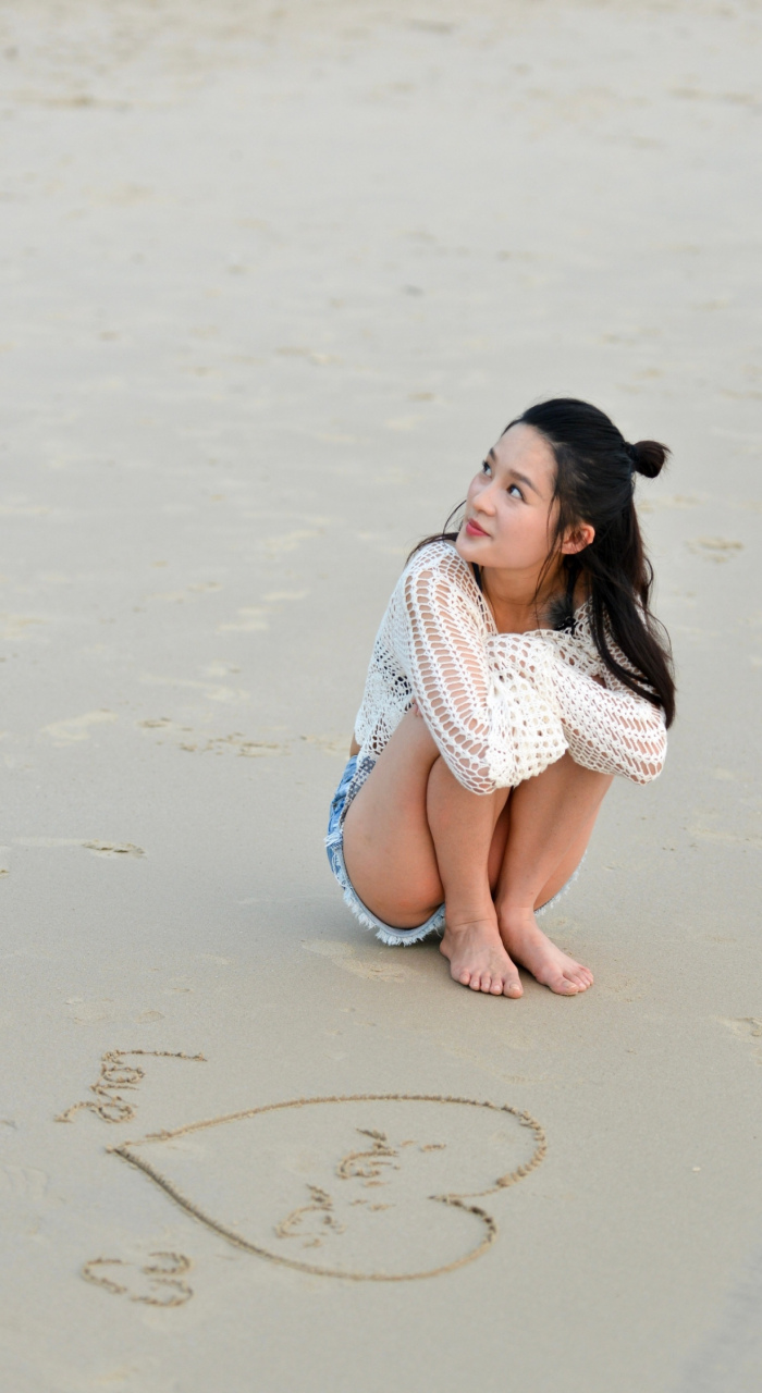 李沁,综艺节目玩的不亦说乎,这是在快乐的玩耍中把节目完成了