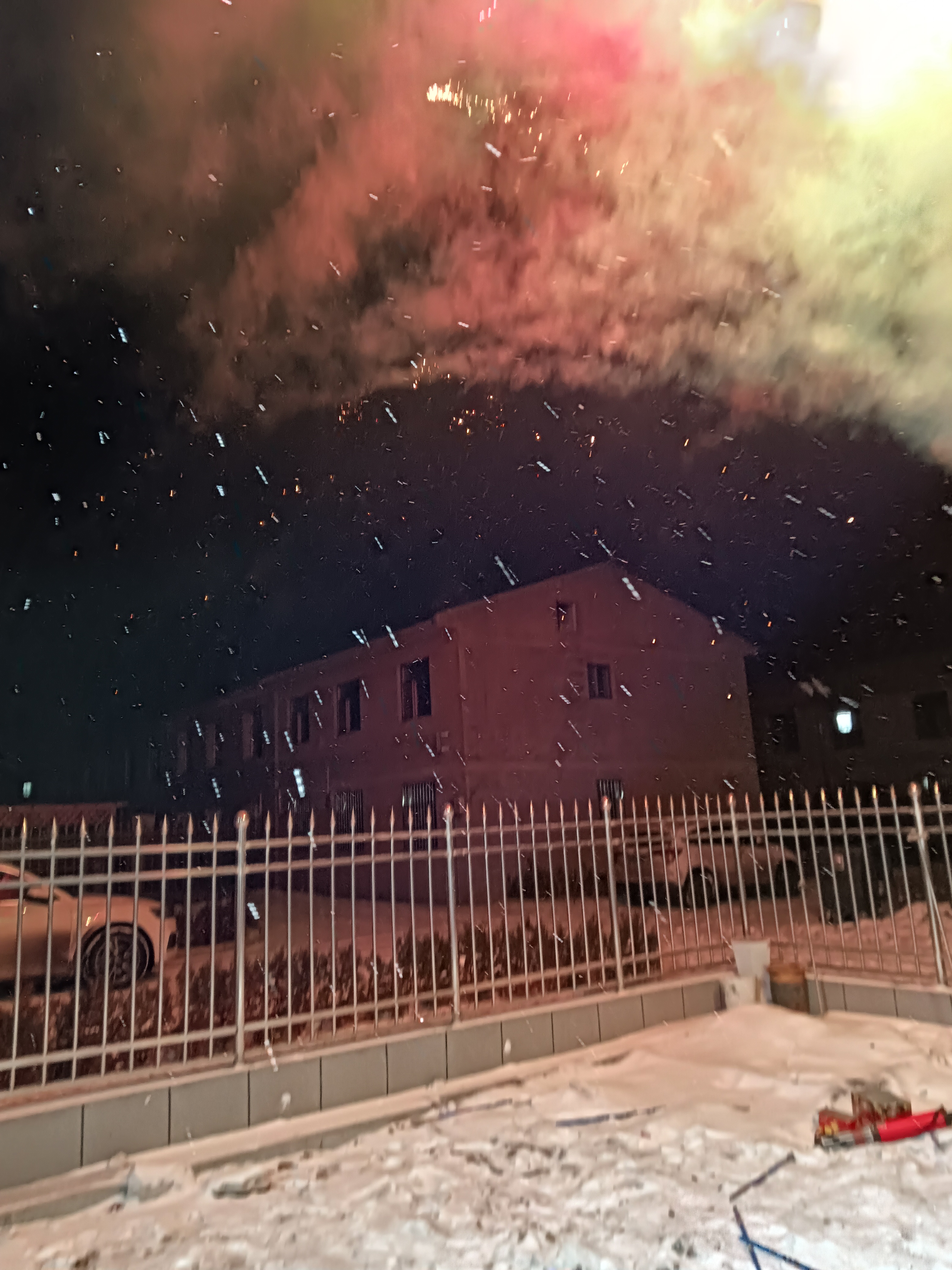 今年回家过年才发现自己才是最穷的.