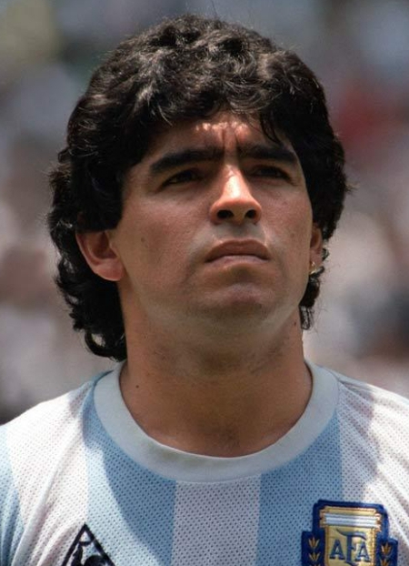 回顾马拉多纳能为阿根廷捧回世界杯可是谁能为阿根廷赢回马岛呢