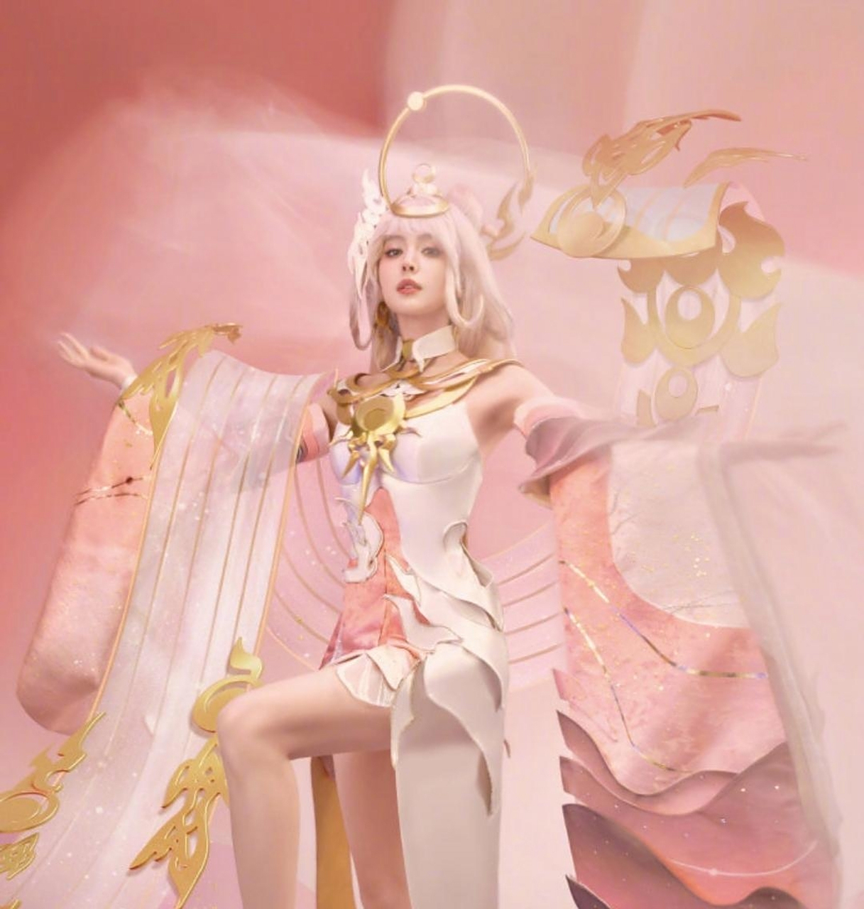古力娜扎cos的粉衣貂蝉真是太惊艳了!