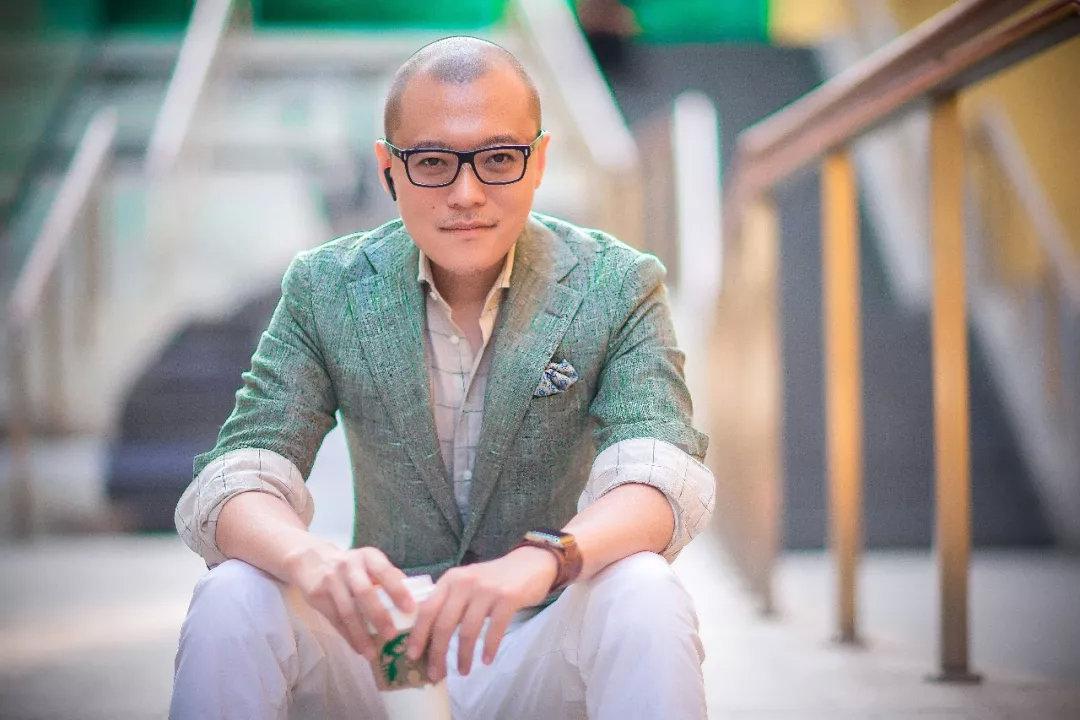 回顾"童话大王"郑渊洁长子:小学毕业就辍学在家,今是亿万富翁