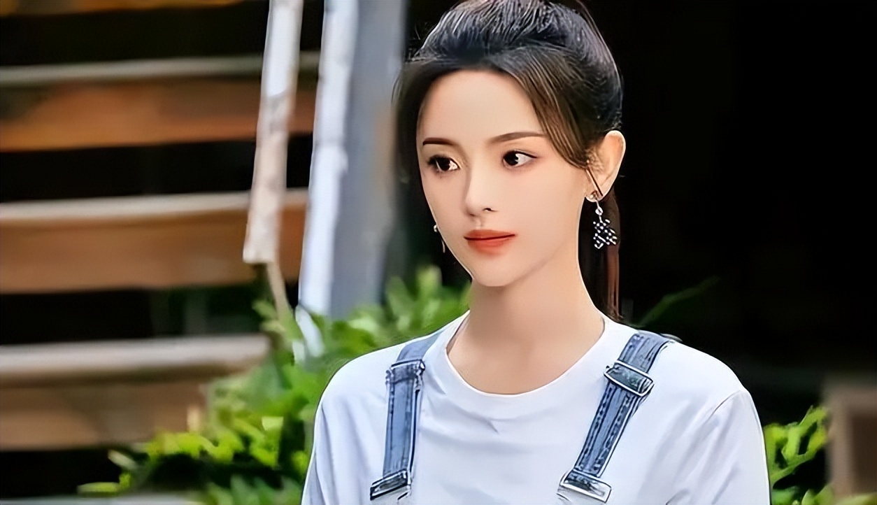 杨超越出演的4部电视剧,男主个个高颜值,你最喜欢哪部?