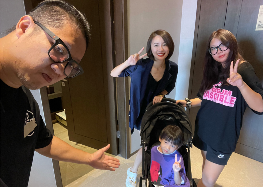 "老公邓宇澄无意间的一句话,点醒了税洁.自己本身就