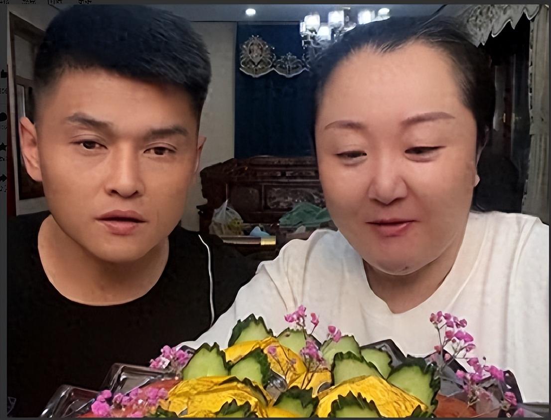 最初,胖姐也不过是"北漂"中的一员,她跟着前夫去了北京,就是想在这边