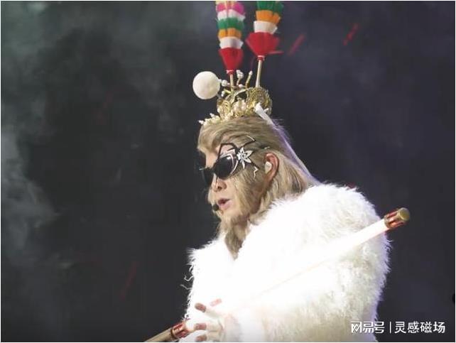 张卫健时隔28年再扮孙悟空,回忆值拉满,太太张茜开心到手舞足蹈