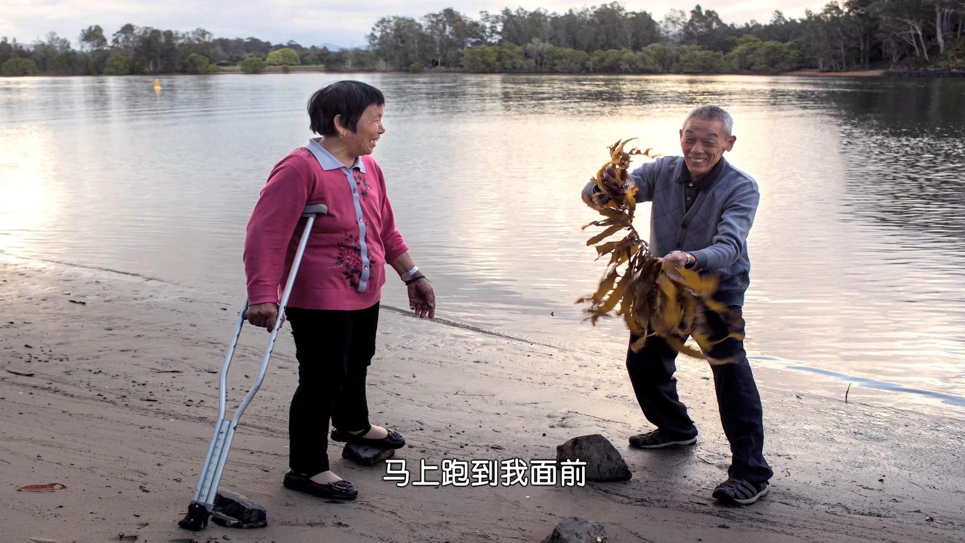 得知消息后,他力所能及地给父亲安排重庆最好的医生治疗,光是一个