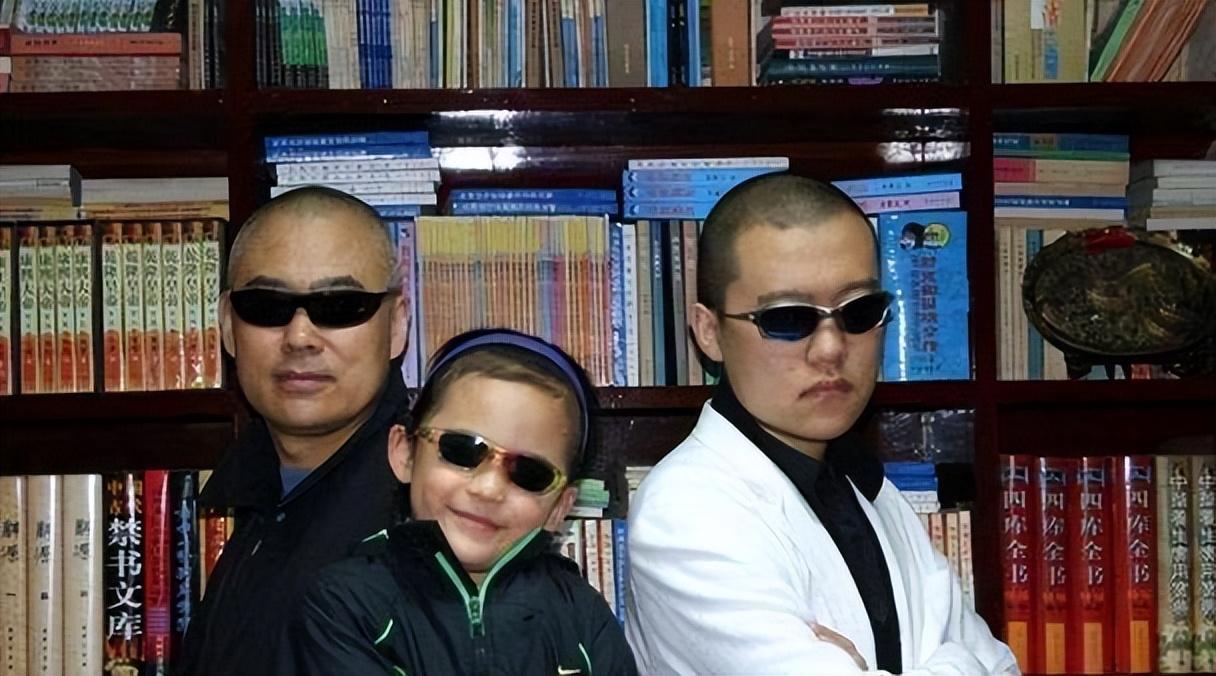 回顾"童话大王"郑渊洁长子:小学毕业就辍学在家,今是亿万富翁