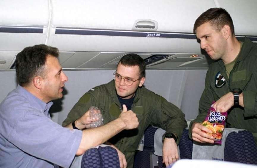 从英雄到家暴者:沙恩·奥斯本的人生轨迹