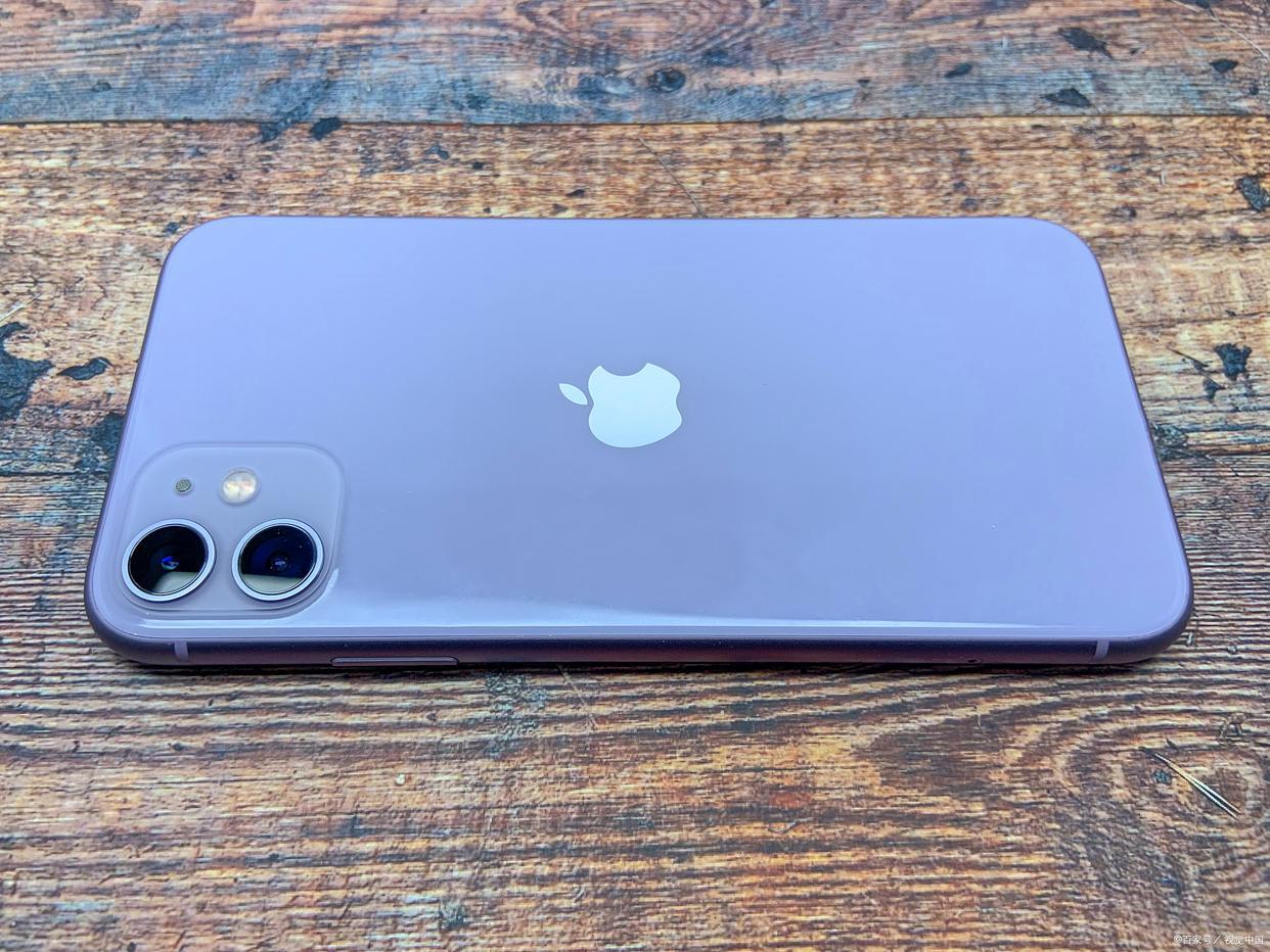 iphone se:外观精致,性能强大,操作系统流畅,超高性价比