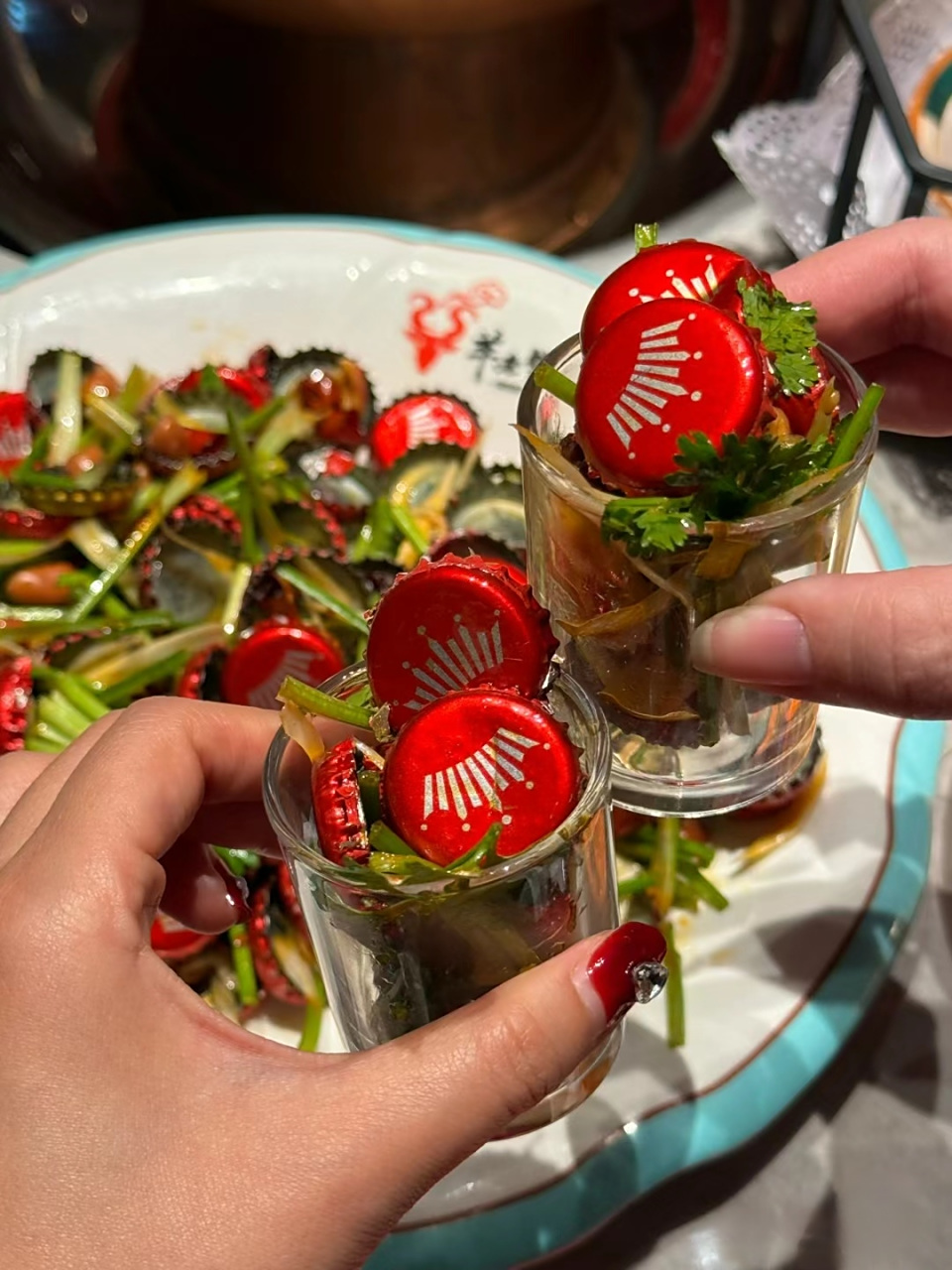 一盘硬菜 我没想到还能吃到这样一盘硬菜～#生活# #搞笑