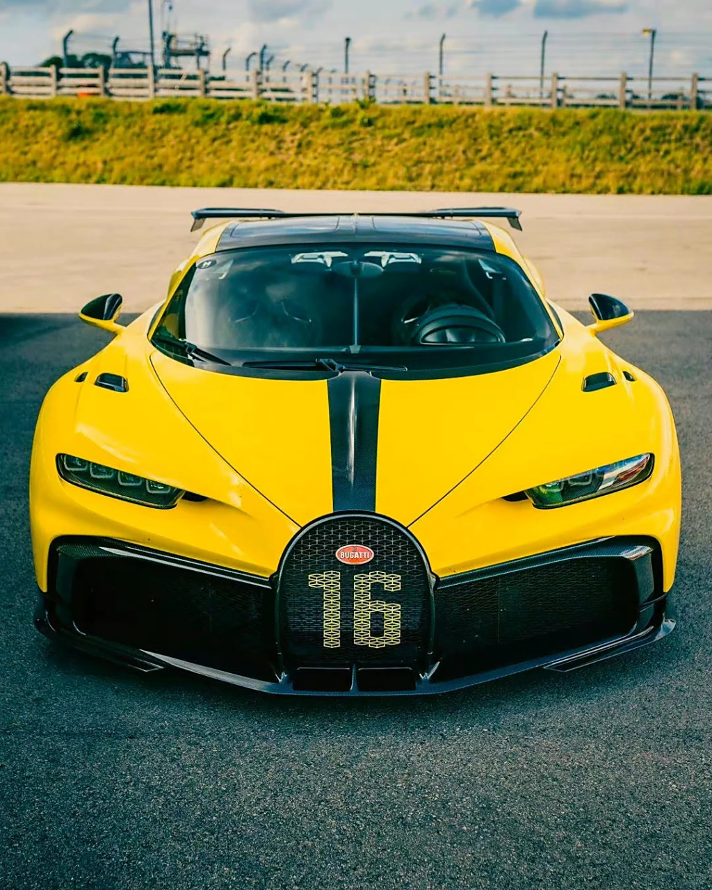 布加迪 chiron,超跑界的扛把子!