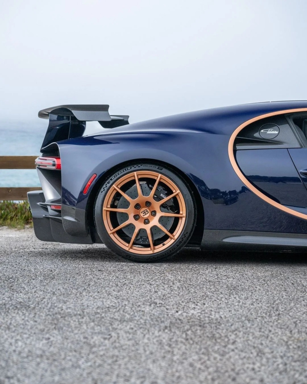 979797布加迪chiron,极速的王者归来979797 各位小伙伴们