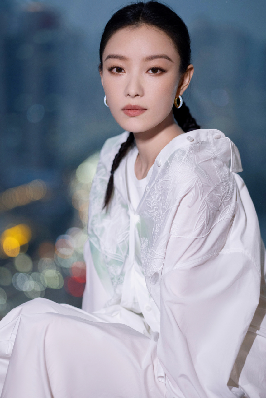 倪妮素雅新中式造型,优雅大气 #倪妮