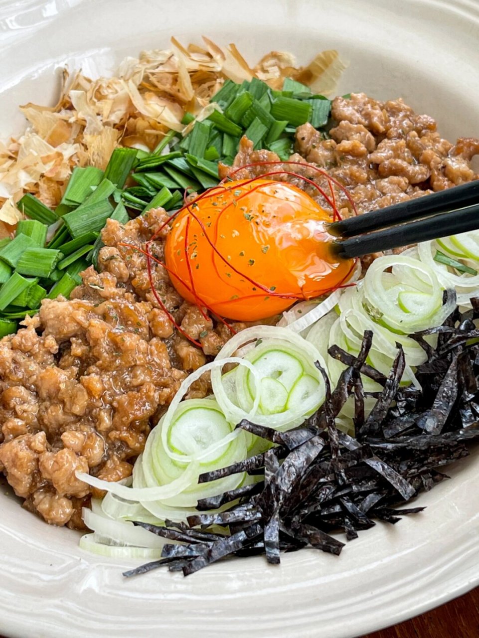 绝名古屋风味日式味增肉酱拌乌冬面 浓浓日式风味的拌面,原版应该叫做