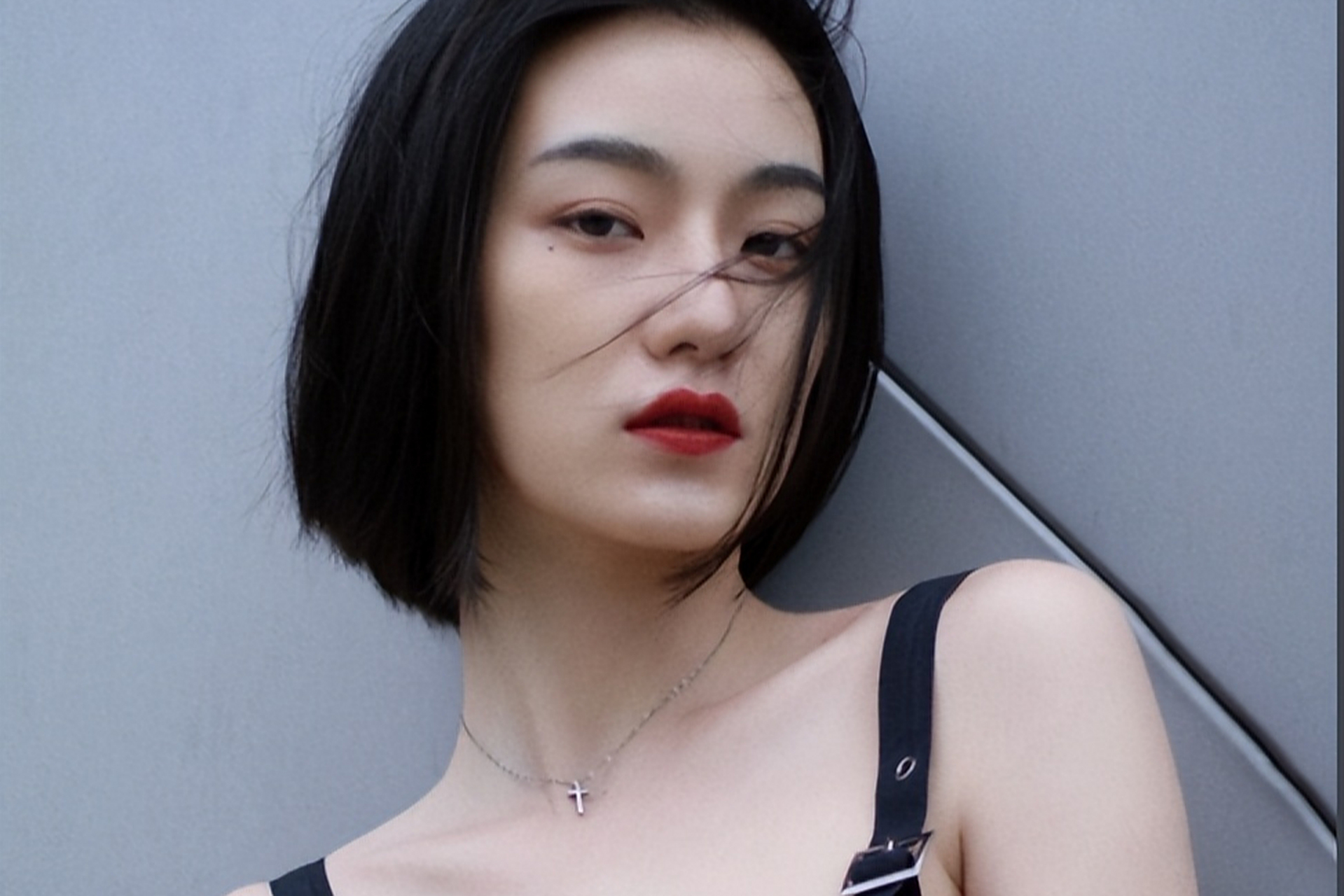 《缉恶》在网络上热映,安志杰,谢苗主演,洪爽饰演的娜美凭借泼辣狠毒