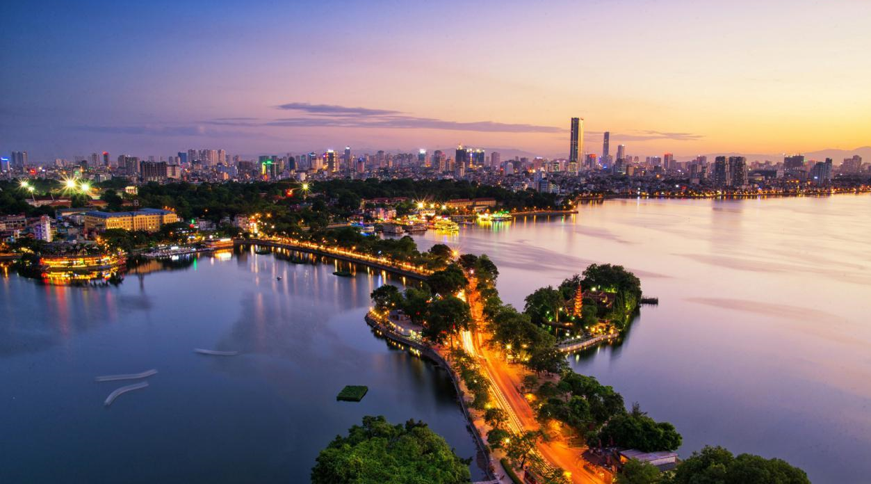 越南首都河内距我国只有180公里,为何不迁都呢?原因很简单