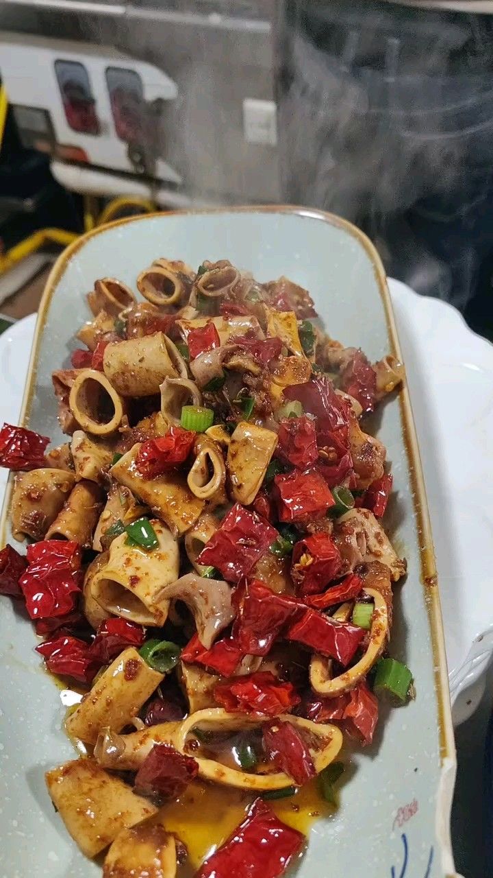 爆炒心管,特别脆嫩爽口,赞