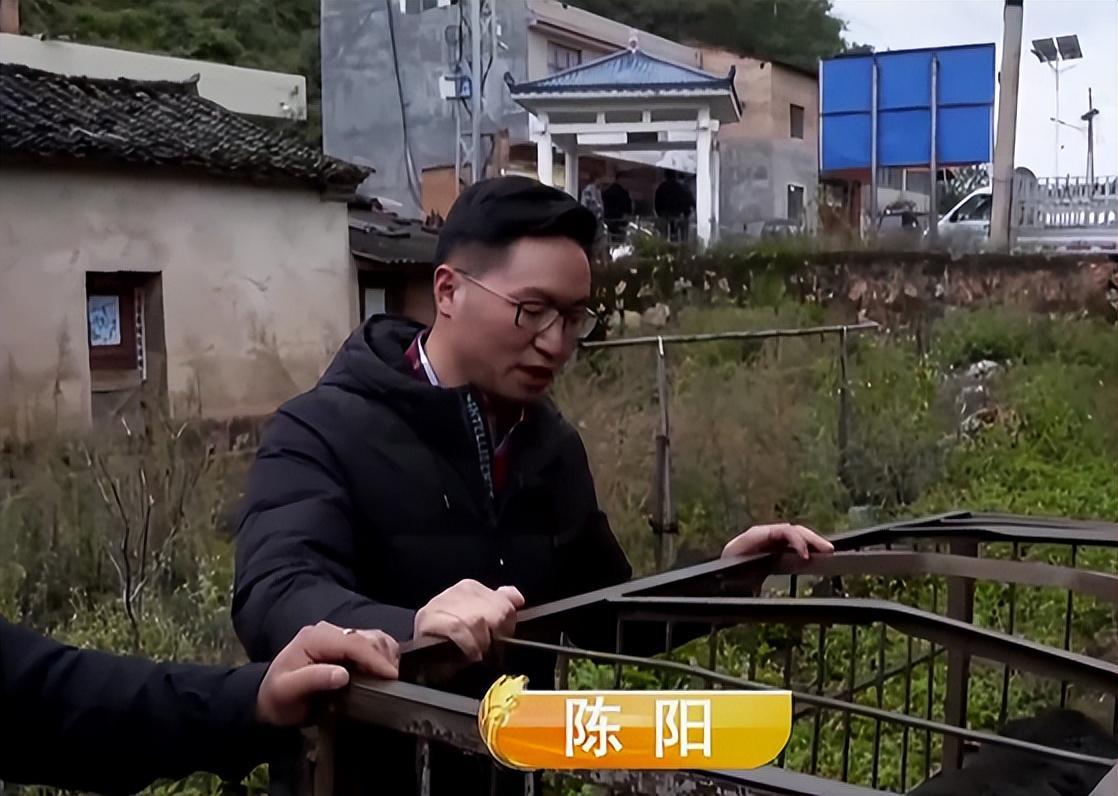 出生于云南宣威农村的陈阳,年纪轻轻就不上学了,从小他就立志以后一定