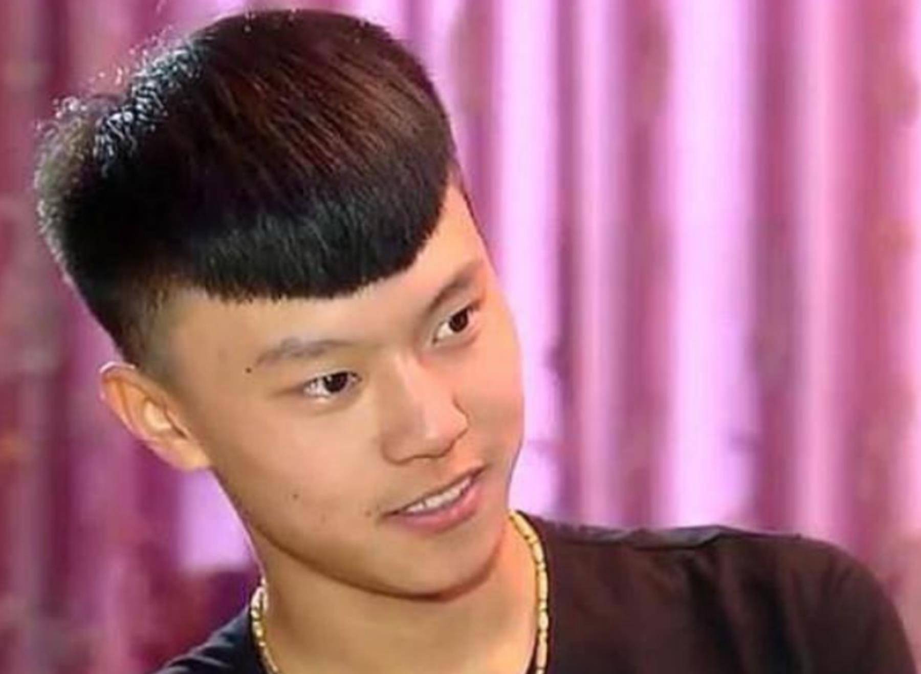 "成功变形计"王晨正:给爷爷花几十万盖房,其去世时千里去奔丧