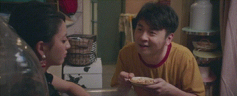 去给亲爸过寿,他嫌我穷不认我,可他不知道我带了 一百万过来