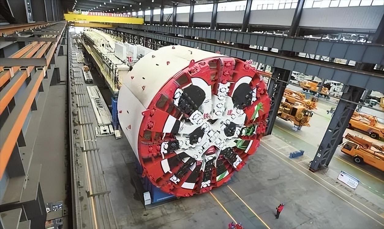 回顾中国贱卖技术价值7亿的盾构机为何在中国价格低