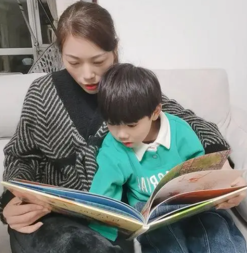 王天奇脚踝肿胀,去医院检查出肾衰竭