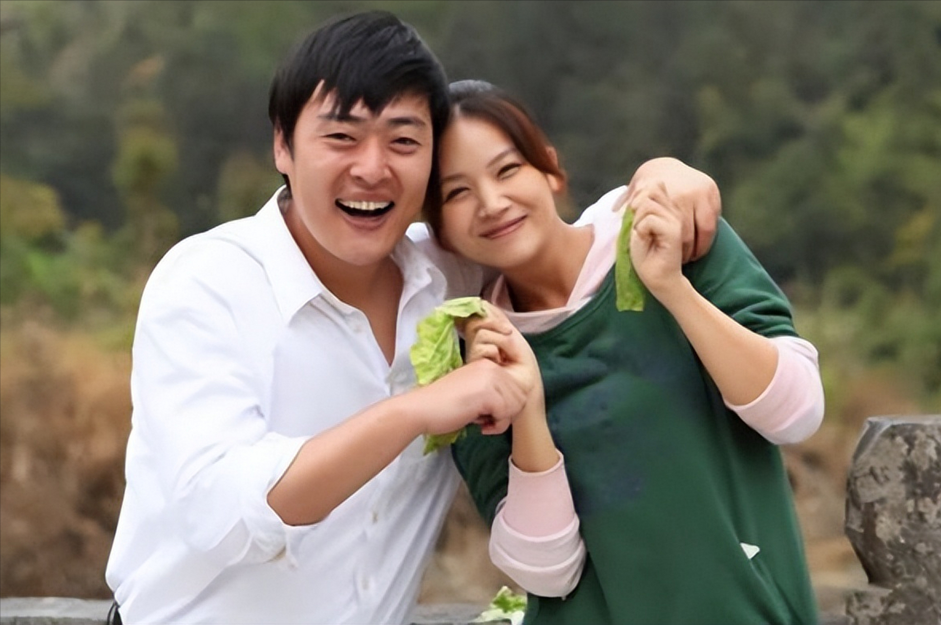 关思婷因《人小鬼大刘罗锅》一剧爆红,后塑造多部经典角色.