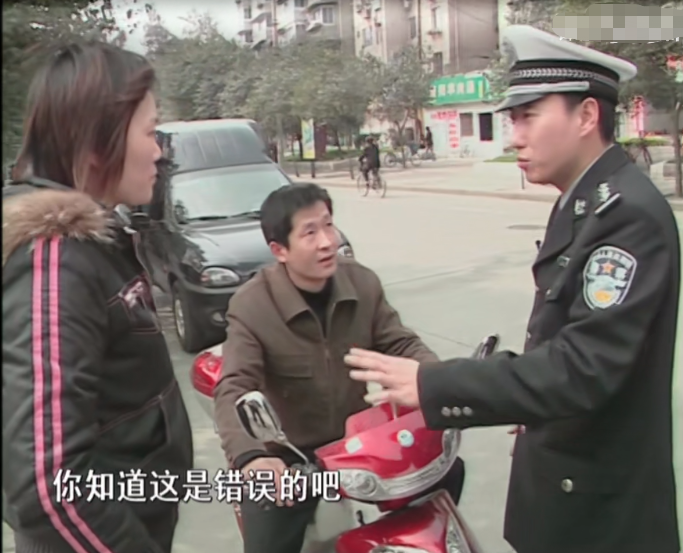 回顾网红交警谭乔的悲伤拒绝央视高薪走红后抑郁他经历了啥