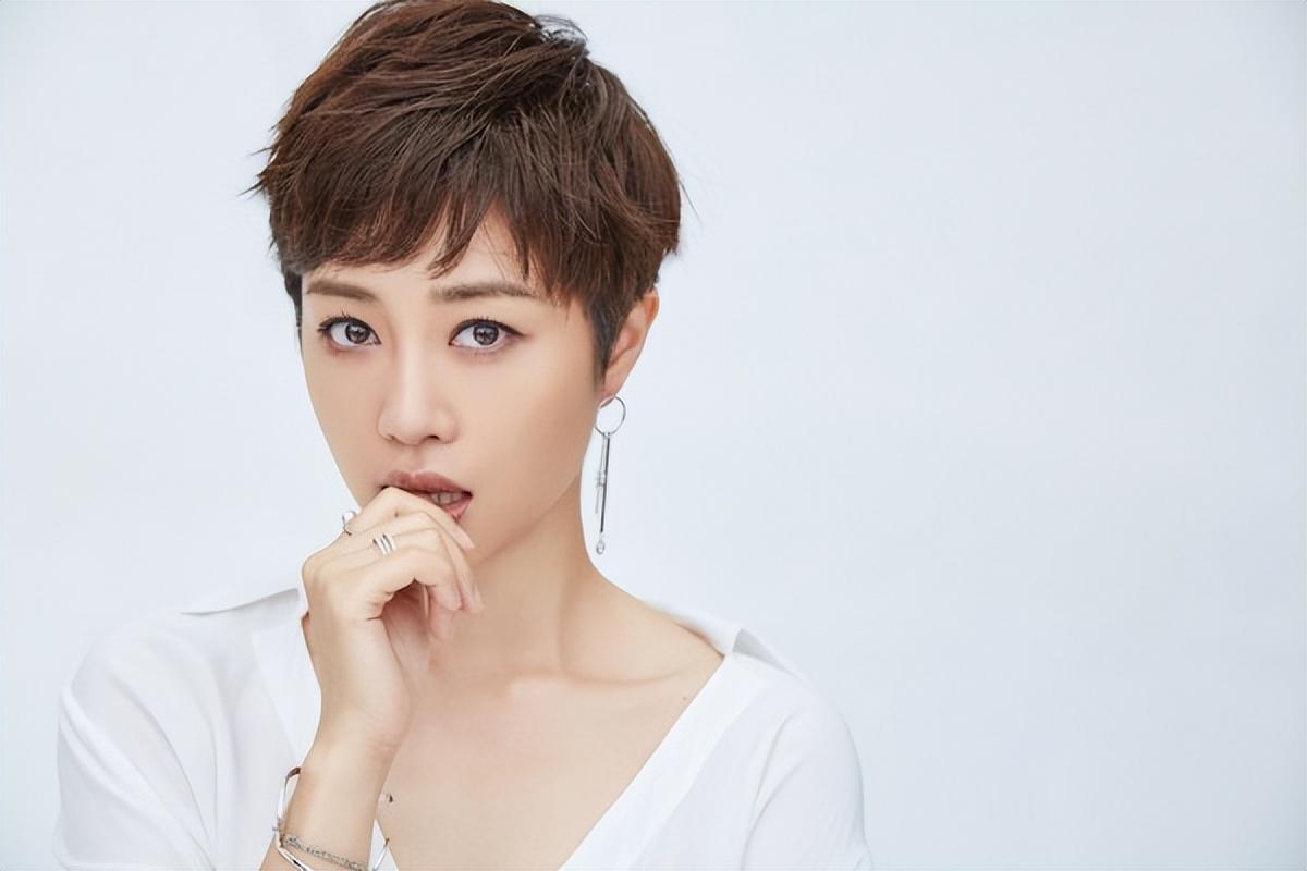 回顾张龄心谈19年师生恋35岁生子被宠上天事业爱情两丰收